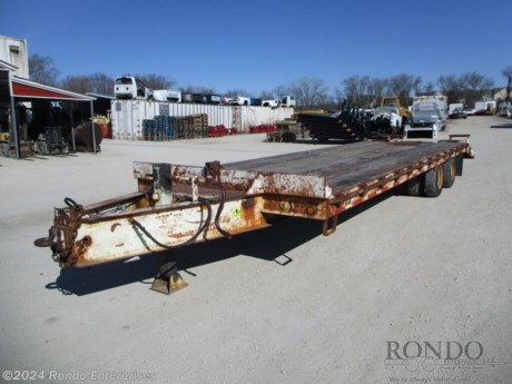 Stock #18610 Used 2001 Custom Trlr 102x30&#39; Equipment Deckover, Model: , 40000 lbs GVW; Number of axle(s): 2; Per axle capacity: 20000 lbs; Steel construction, Bumper hitch,   HANDYMAN SPECIAL!  NEEDS WORK &amp; BEING SOLD AS IS, WHERE IS.   USED 5&#39; Dove, 2 Flip over ramps, Pintle ring, No visible vin tag (exact GVW unknown), 20k axles with Air brakes (condition: poor). Color: White. Estimated empty weight Unknown#. *Spare tire is NOT included. Sold separately.  **ATTENTION:  NEEDS work on suspension and brakes.  Vin tag is not legible so GVW is unknown. It can be towed home but not recommended with a load on it. **  Estimated payload capacity: Unknown lbs, Vin #5B729186811003102.  SOLD AS IS, NO WARRANTY.  The Buyer will pay all costs for any repairs. The Dealer assumes no responsibility for any repairs regardless of any oral statements about the trailer. Located in Sycamore, IL 60178. All prices advertised do NOT include doc fee, taxes, title, and plate fees.   Go to www.rondotrailer.com for more information and to see our HUGE selection of inventory.  We&#39;re here to help because we&#39;re always behind you!     Tags:Equipment Equipment Deckover    Other Flatbed Heavy Equipment Trailers Equipment Equipment Trailer Flatbed Trailer Deckover.