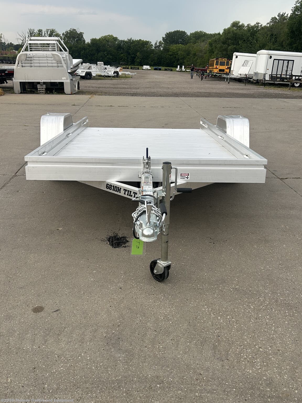 2027 Aluma 6810H-TILT