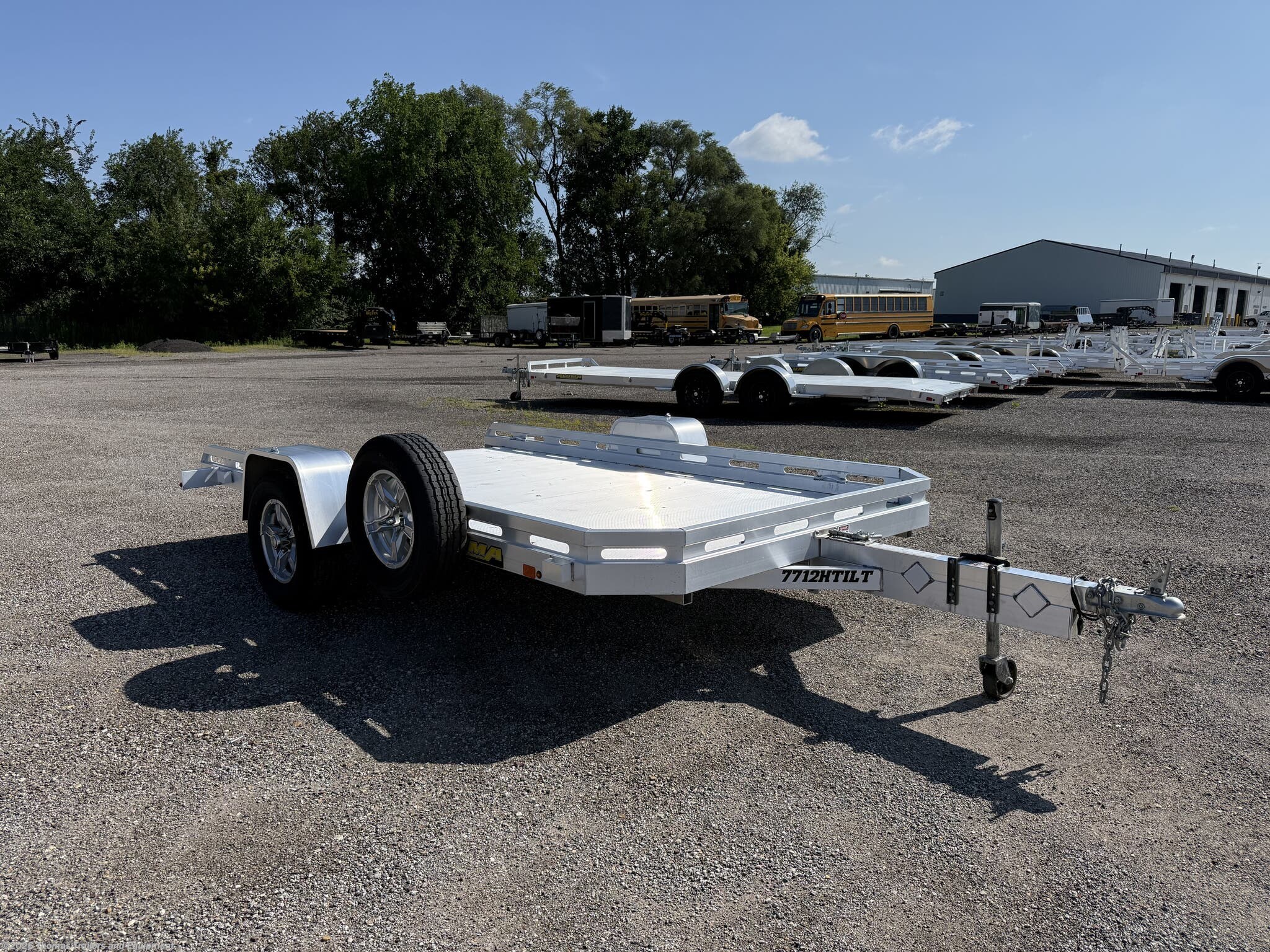 2024 Aluma 7712H-TILT