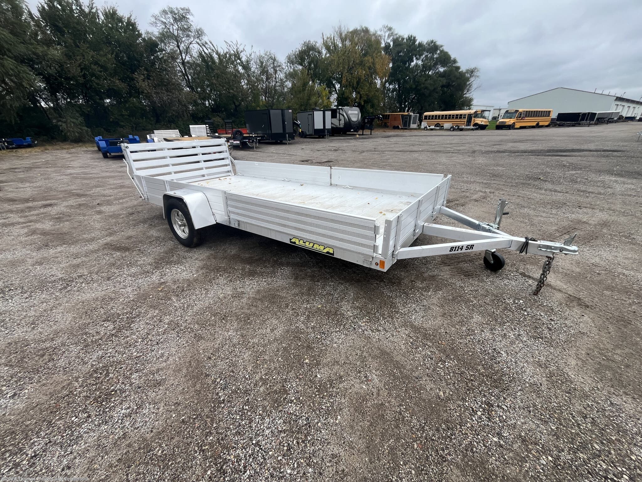 2021 Aluma 8114S-R-BT-SR