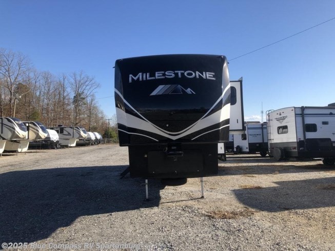 2020 Heartland Milestone 386bh Rv For Sale In Duncan Sc 29334 13715 Rvusa Com Classifieds