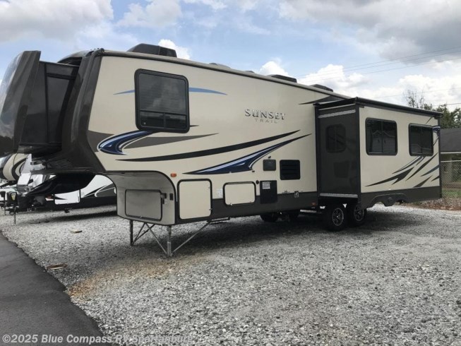 2021 Crossroads Sunset Trail 32rl Rv For Sale In Duncan Sc 29334 Ut120067 Rvusa Com Classifieds
