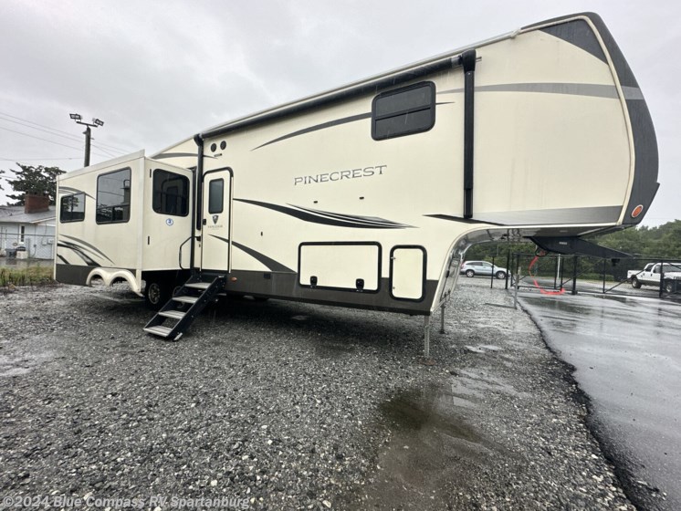 Used 2021 Vanleigh Beacon 335RLP available in Duncan, South Carolina