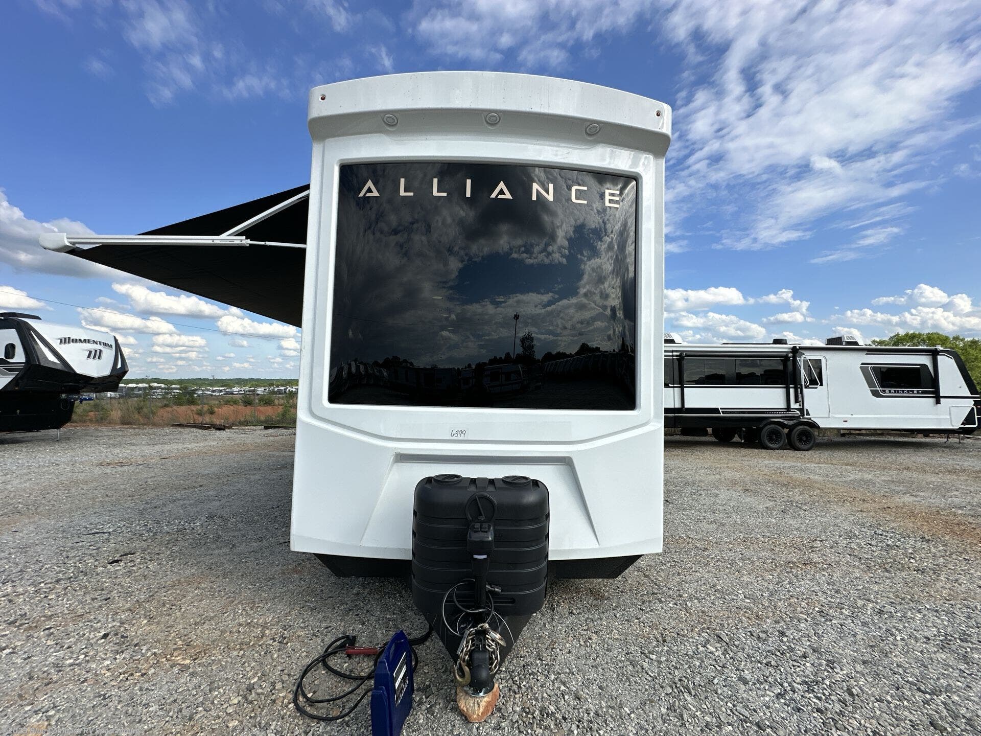 2025 Benchmark 44LFT by Alliance RV from Blue Compass RV Spartanburg in Duncan, South Carolina