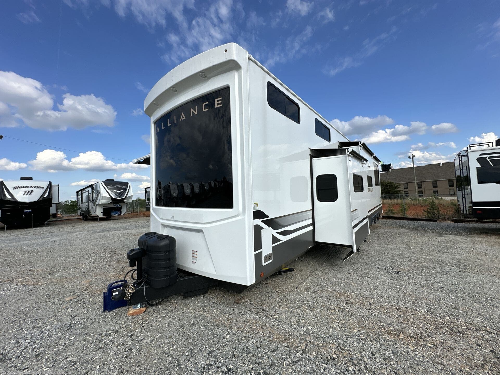 New 2025 Alliance RV Benchmark 44LFT available in Duncan, South Carolina