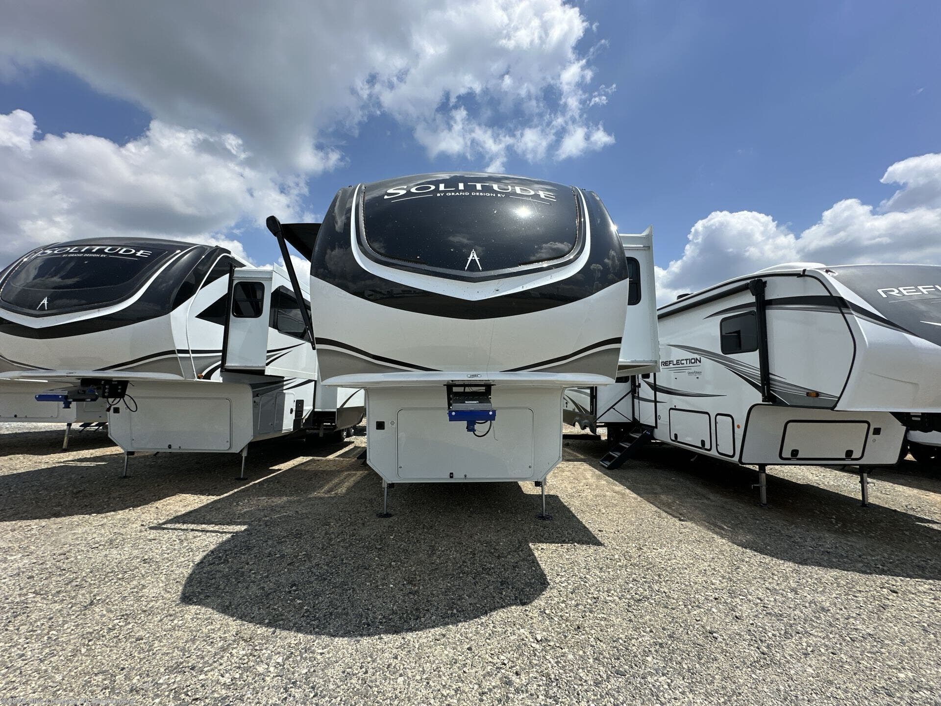 2025 Solitude 390RK by Grand Design from Blue Compass RV Spartanburg in Duncan, South Carolina