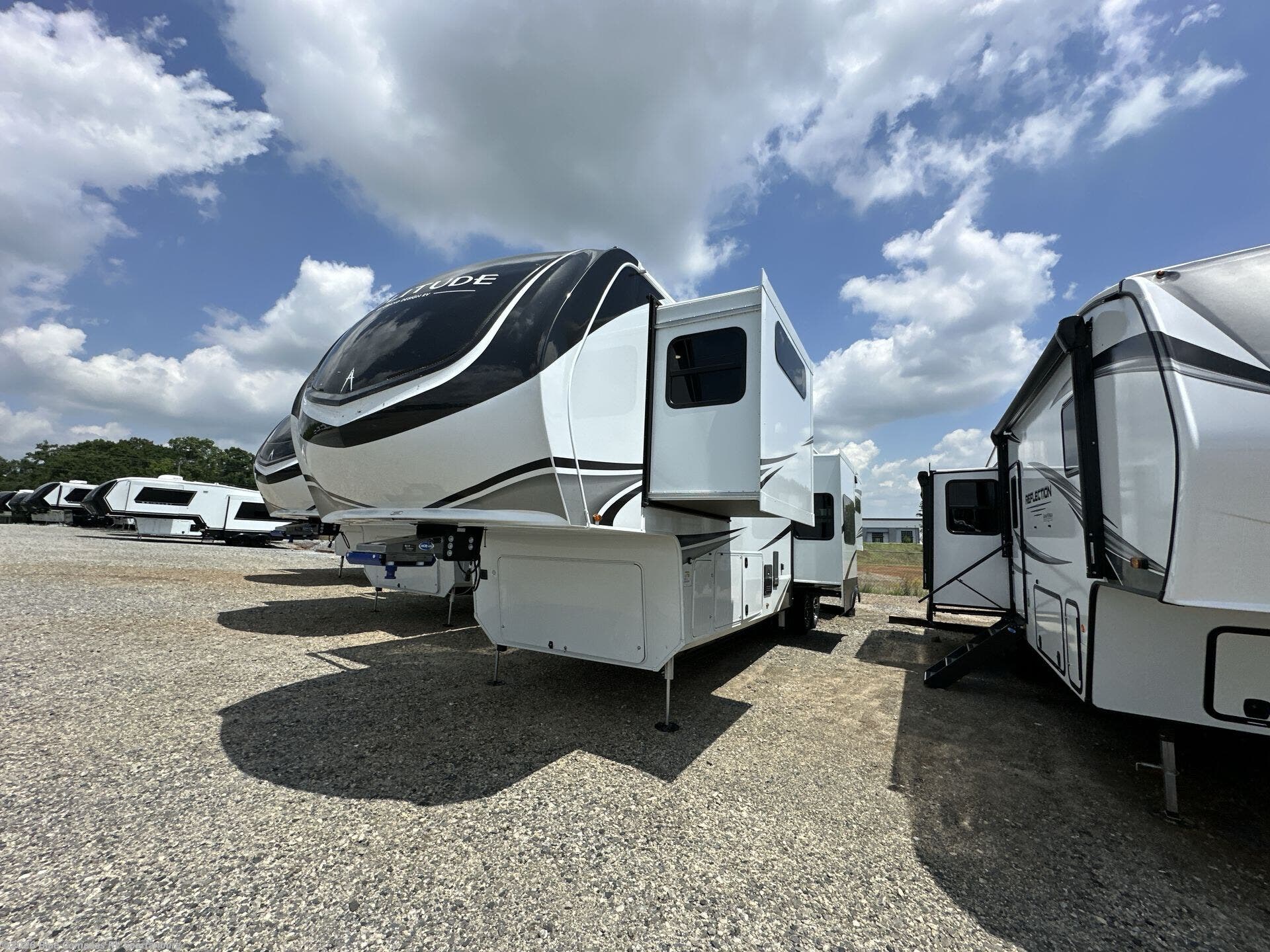 New 2025 Grand Design Solitude 390RK available in Duncan, South Carolina