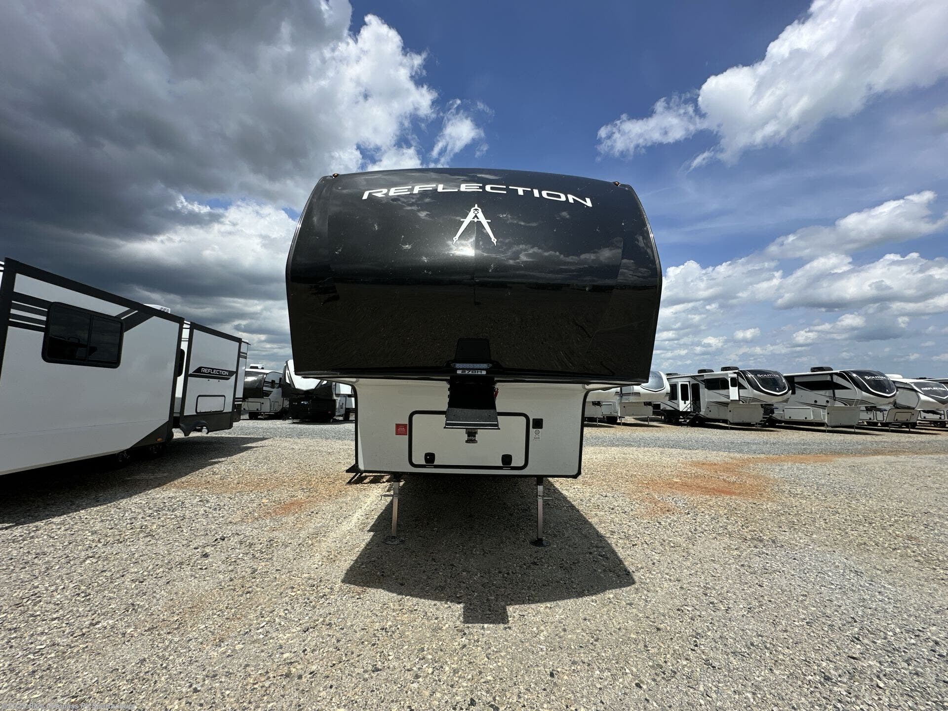 2026 Reflection 100 Series 27BH by Grand Design from Blue Compass RV Spartanburg in Duncan, South Carolina