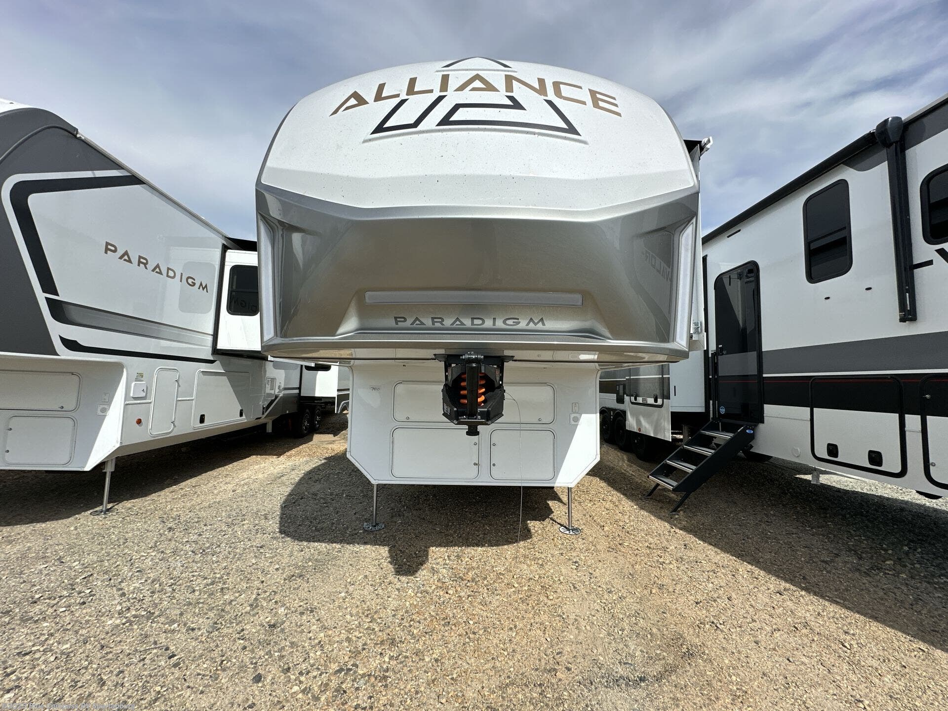 2026 Paradigm 340RL by Alliance RV from Blue Compass RV Spartanburg in Duncan, South Carolina