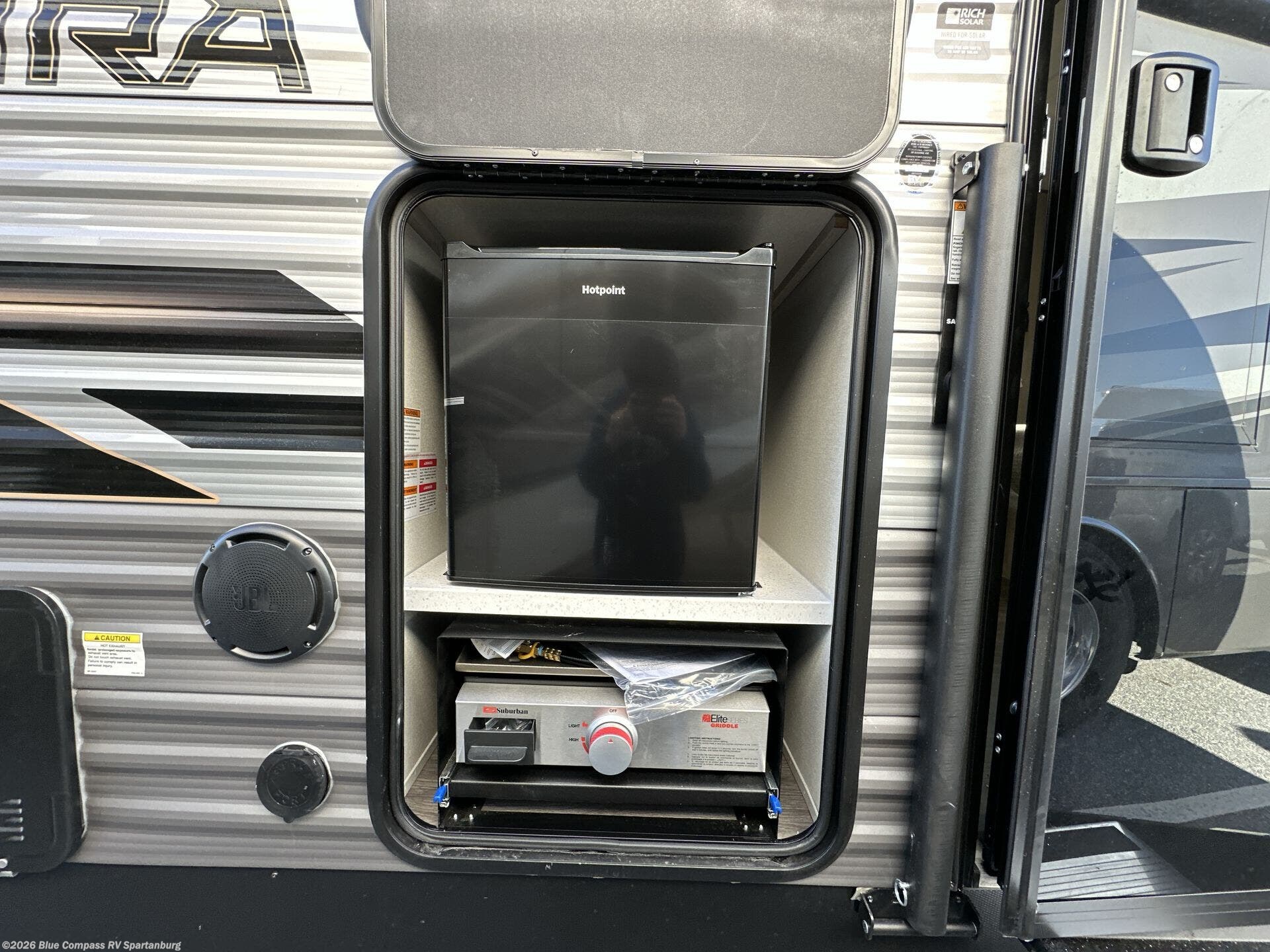 New 2026 Forest River Aurora 27DBH available in Duncan, South Carolina