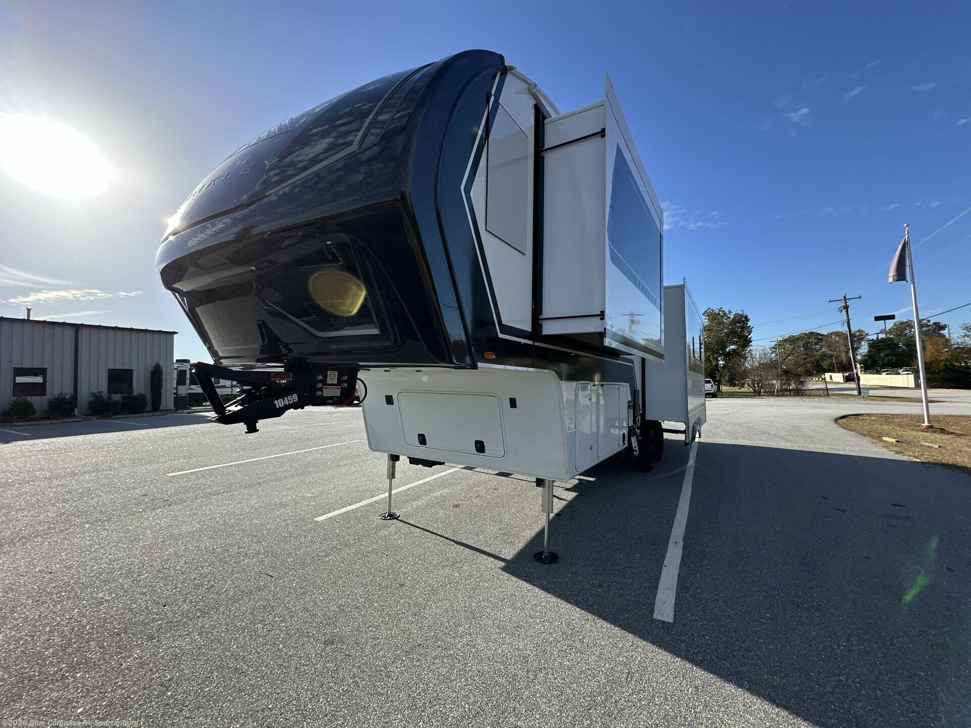 2026 Model Z 2900 by Brinkley RV from Blue Compass RV Spartanburg in Duncan, South Carolina