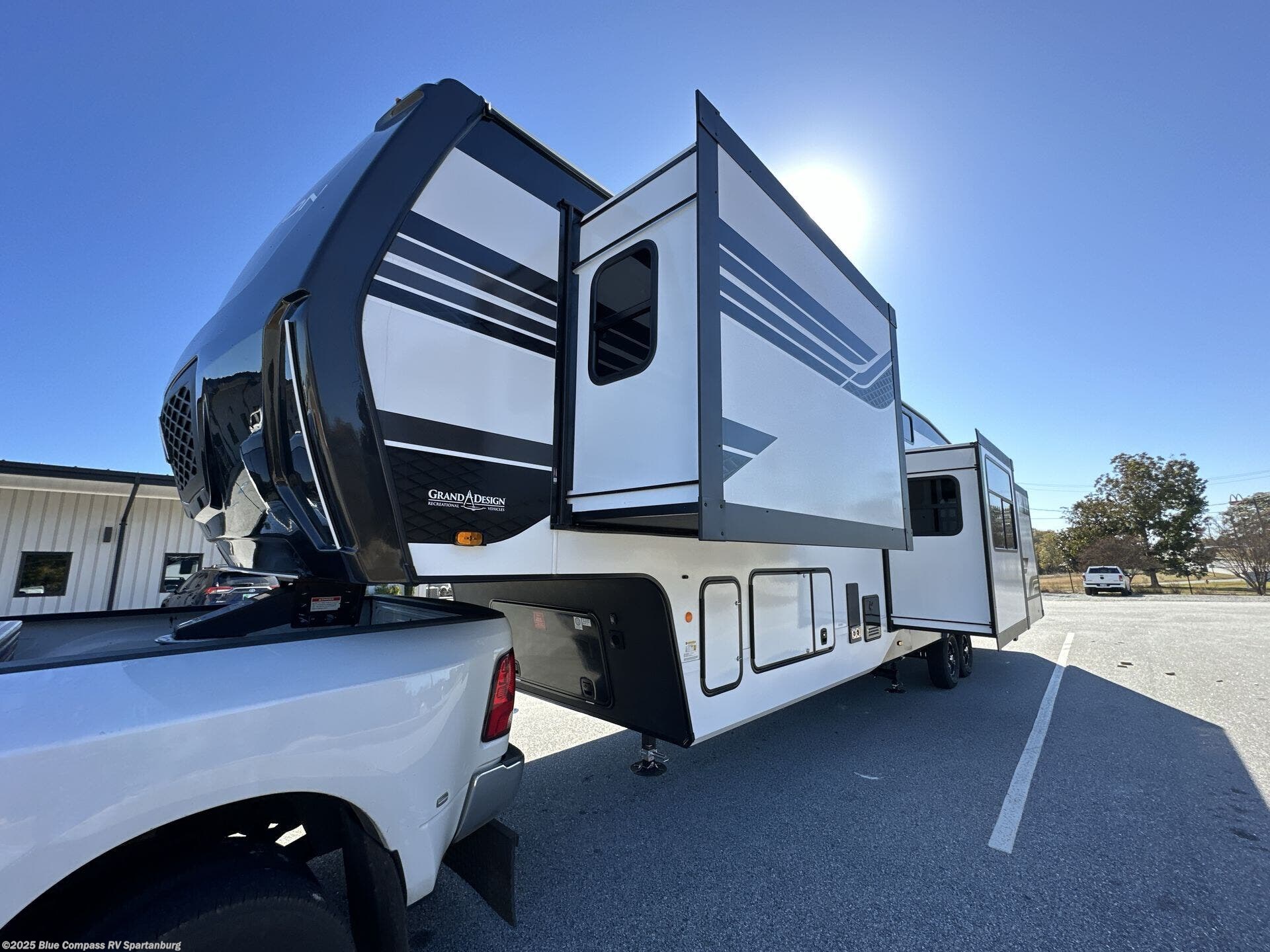 2026 Reflection 367BHS by Grand Design from Blue Compass RV Spartanburg in Duncan, South Carolina