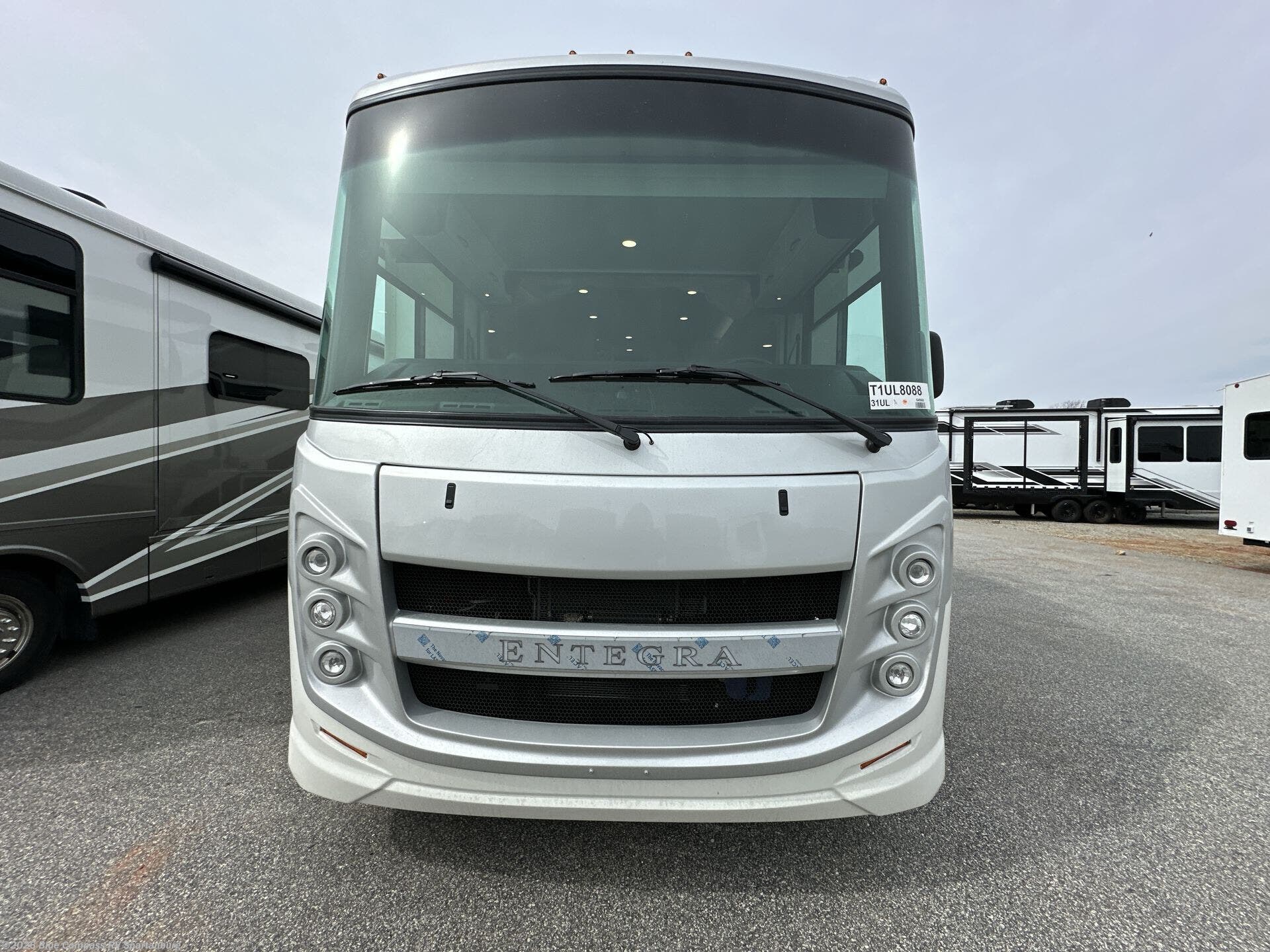 2026 Vision XL 31UL by Entegra Coach from Blue Compass RV Spartanburg in Duncan, South Carolina