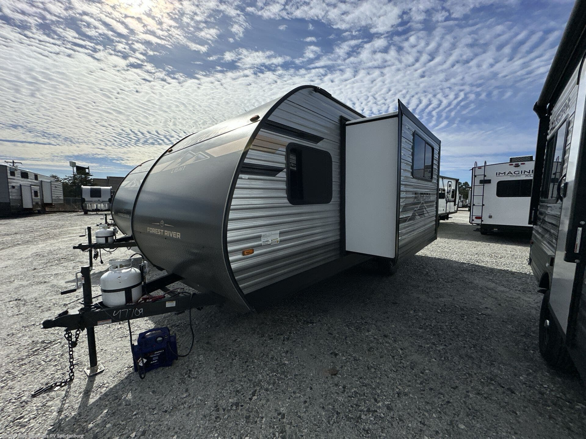 New 2026 Forest River Aurora Light 18BHS available in Duncan, South Carolina