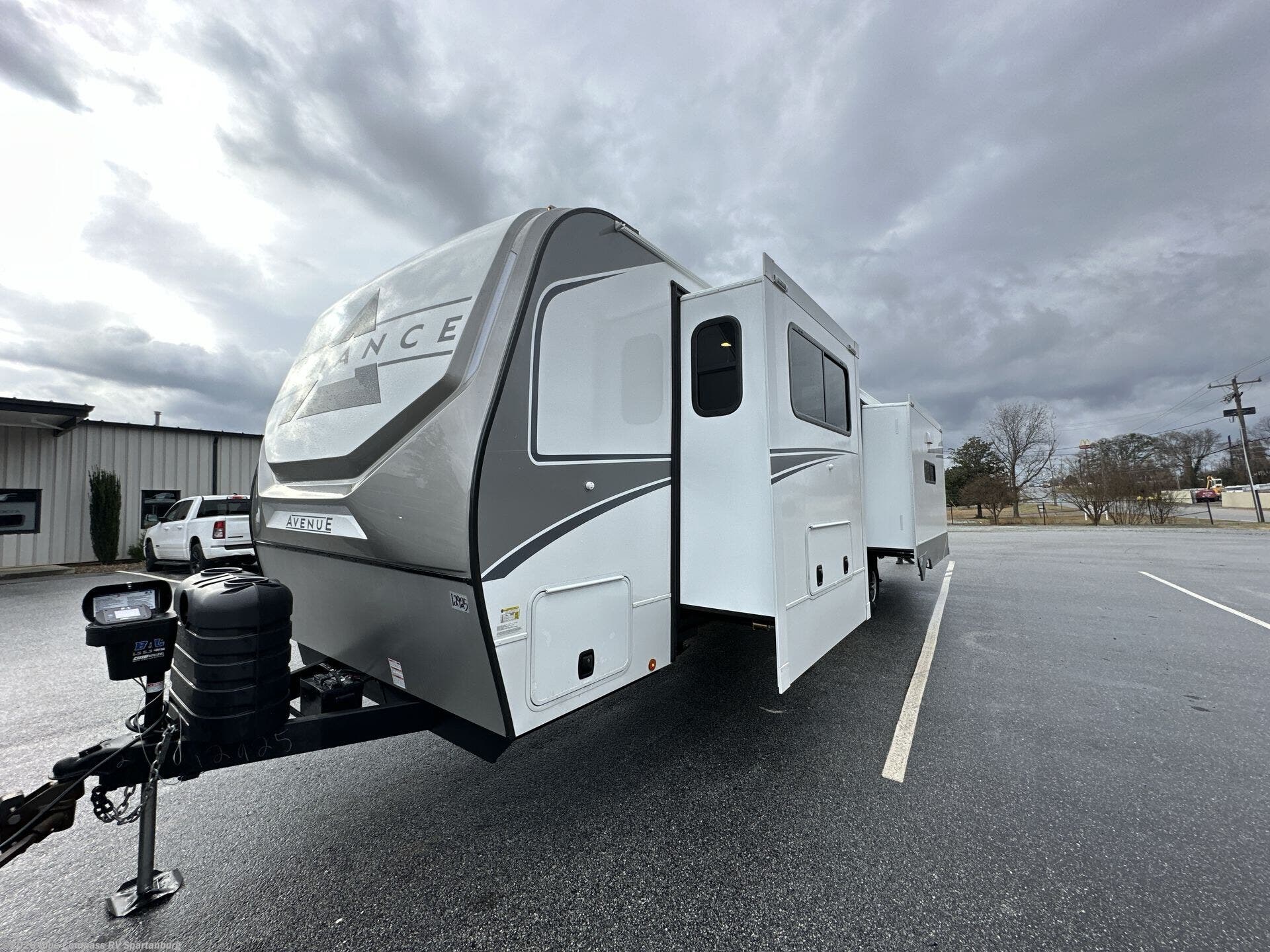 2026 Avenue 332RL by Alliance RV from Blue Compass RV Spartanburg in Duncan, South Carolina