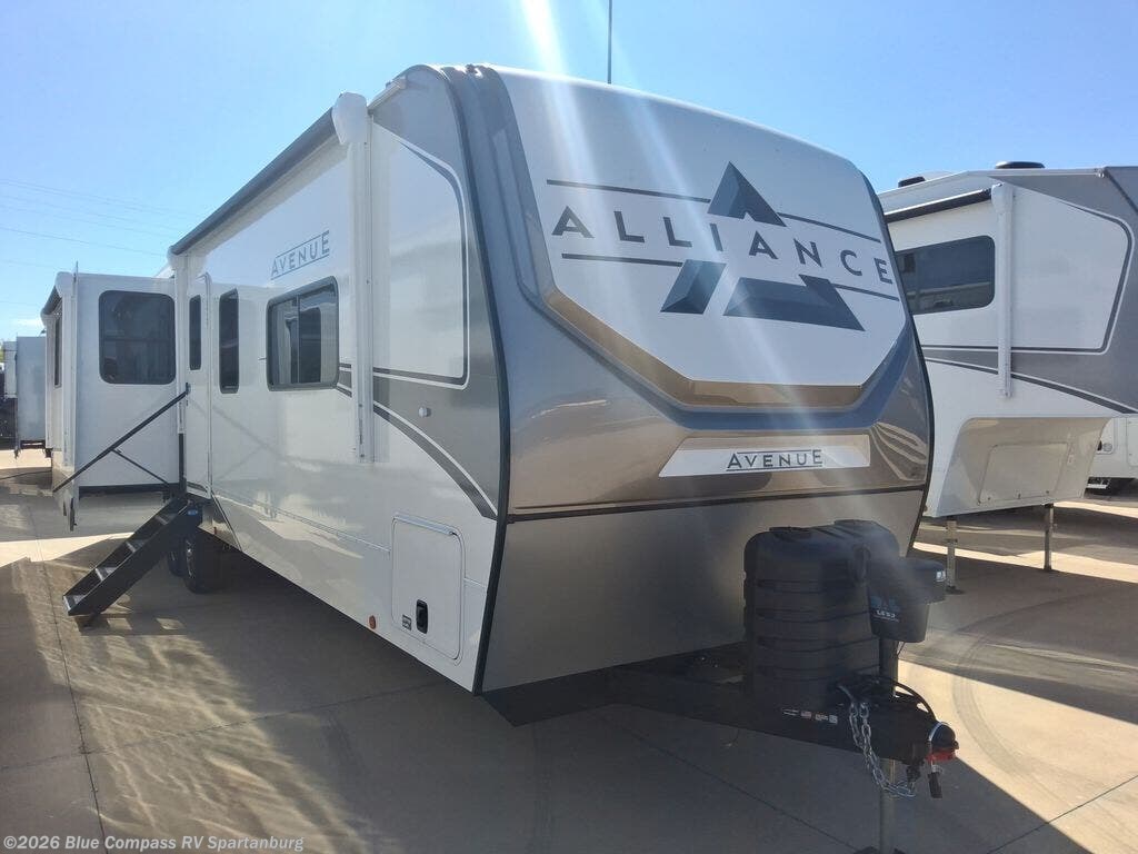 2026 Alliance RV Avenue 332RL - New Travel Trailer For Sale by Blue Compass RV Spartanburg in Duncan, South Carolina