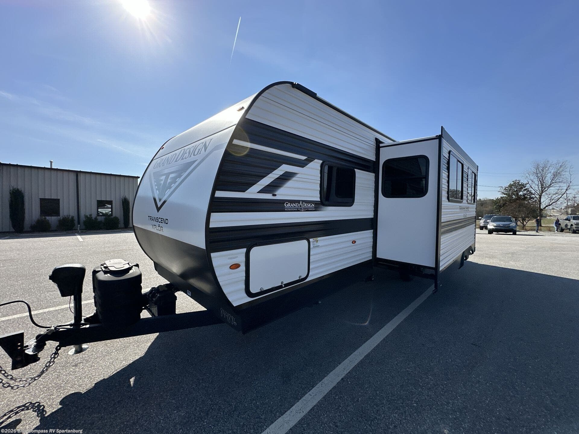 2026 Transcend Xplor 27DBX by Grand Design from Blue Compass RV Spartanburg in Duncan, South Carolina