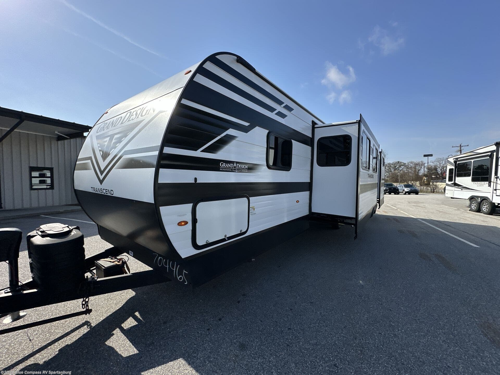 2026 Transcend 325BHT by Grand Design from Blue Compass RV Spartanburg in Duncan, South Carolina