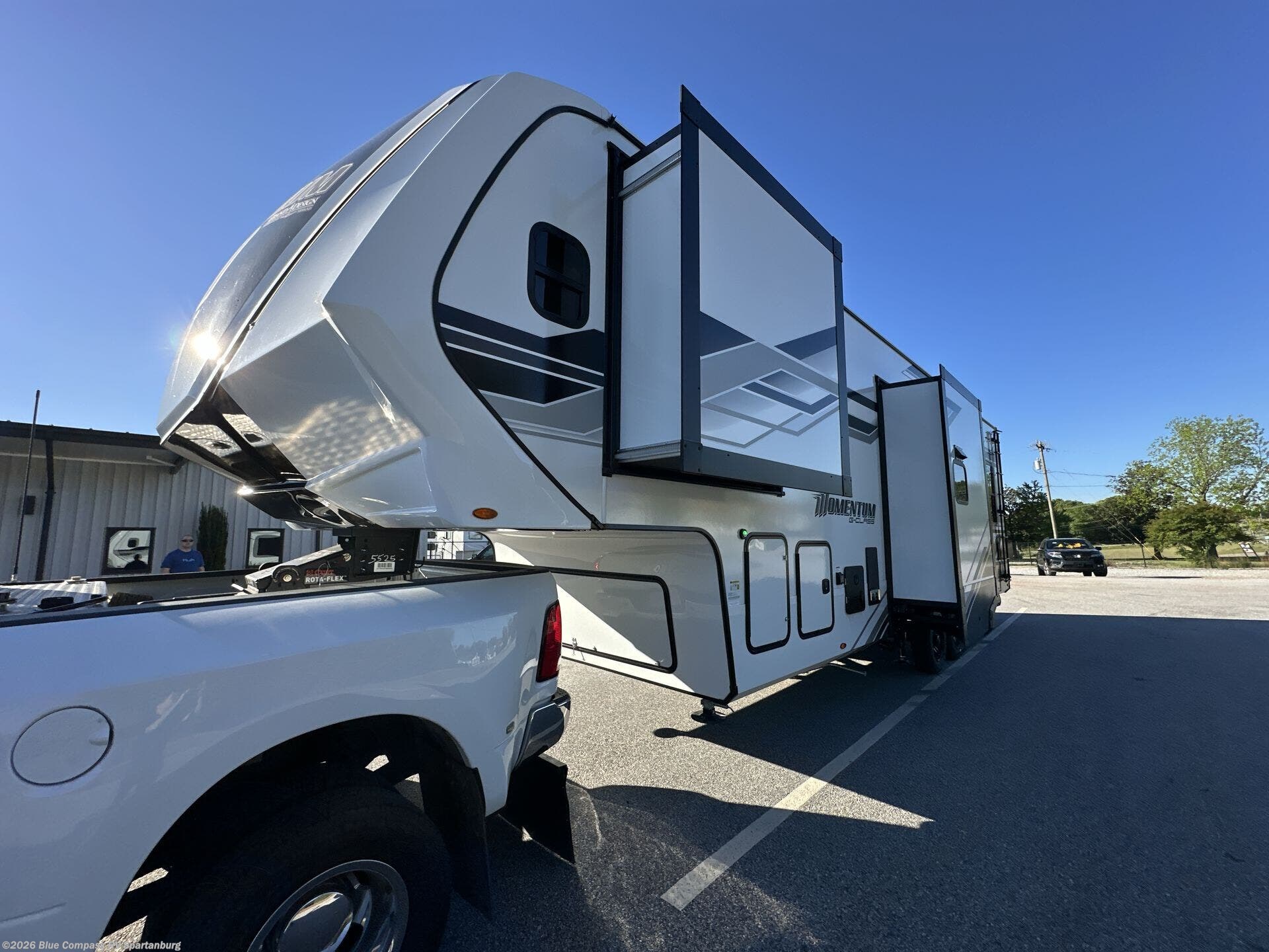 2026 Momentum G-Class 320G by Grand Design from Blue Compass RV Spartanburg in Duncan, South Carolina