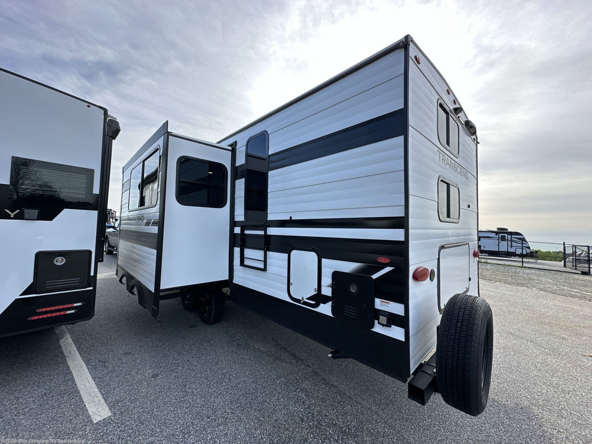 2026 Transcend 265BHT by Grand Design from Blue Compass RV Spartanburg in Duncan, South Carolina