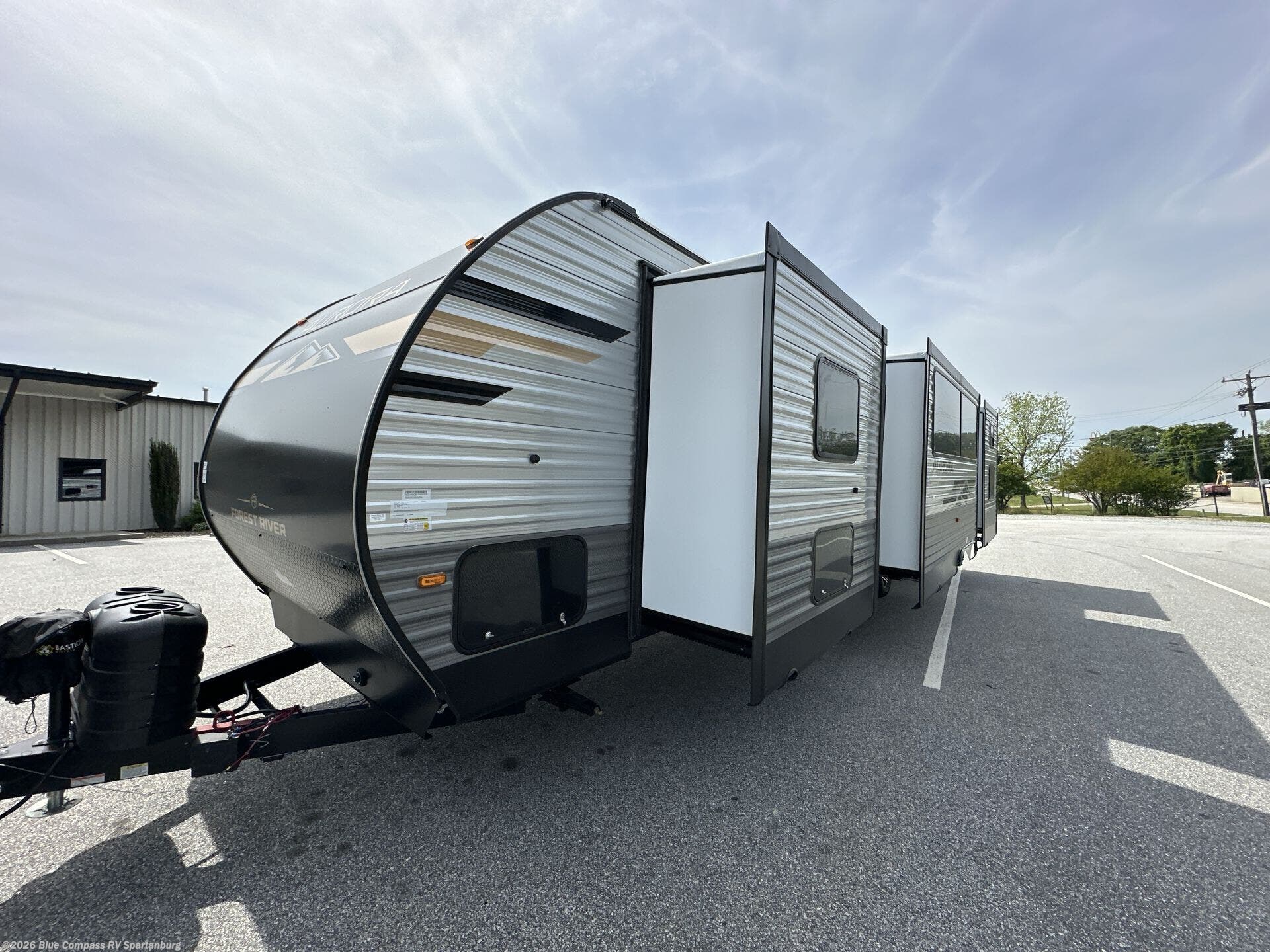 2026 Aurora 34BHTS by Forest River from Blue Compass RV Spartanburg in Duncan, South Carolina