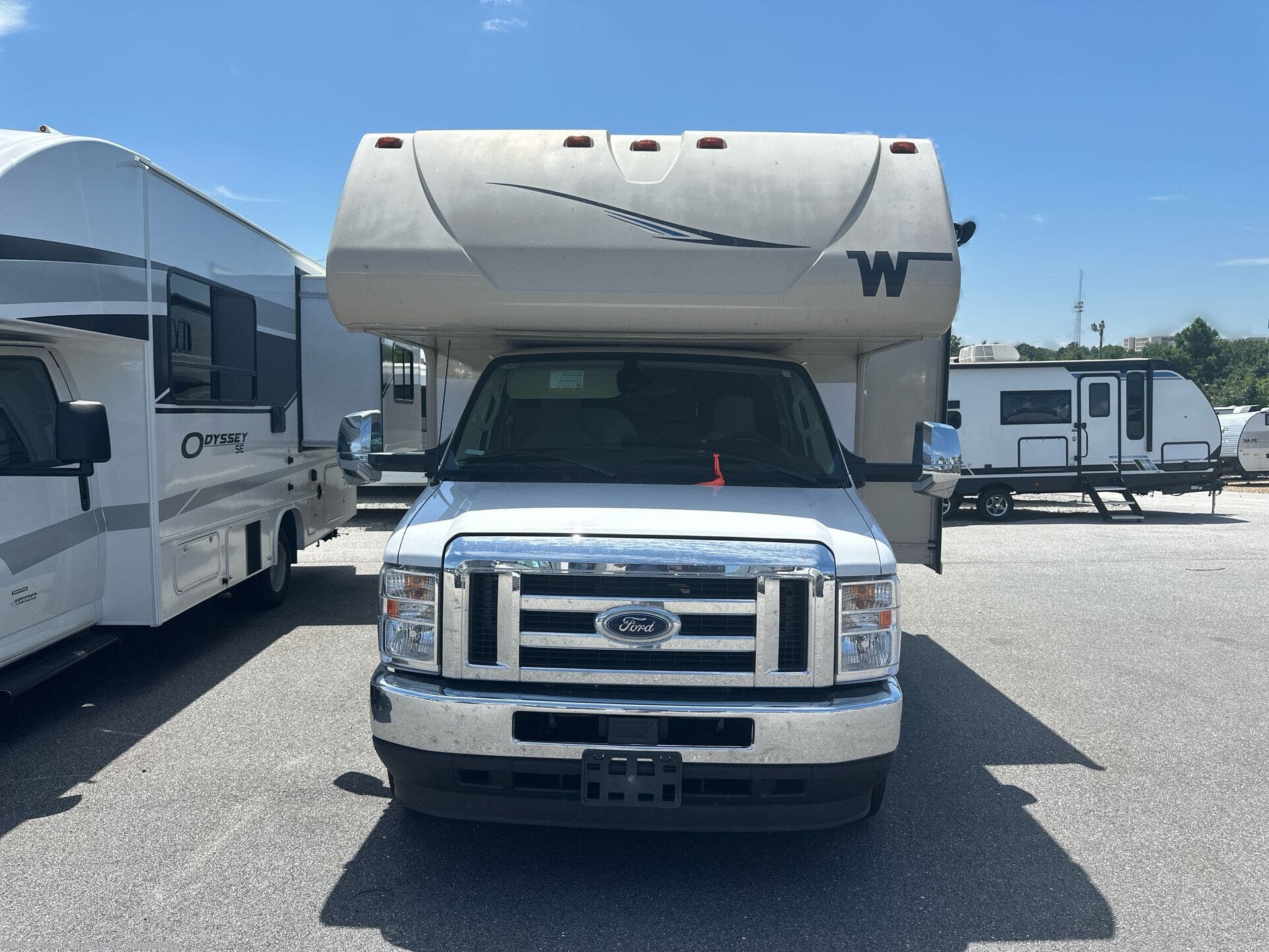 2024 Minnie Winnie 31H by Winnebago from Blue Compass RV Spartanburg in Duncan, South Carolina
