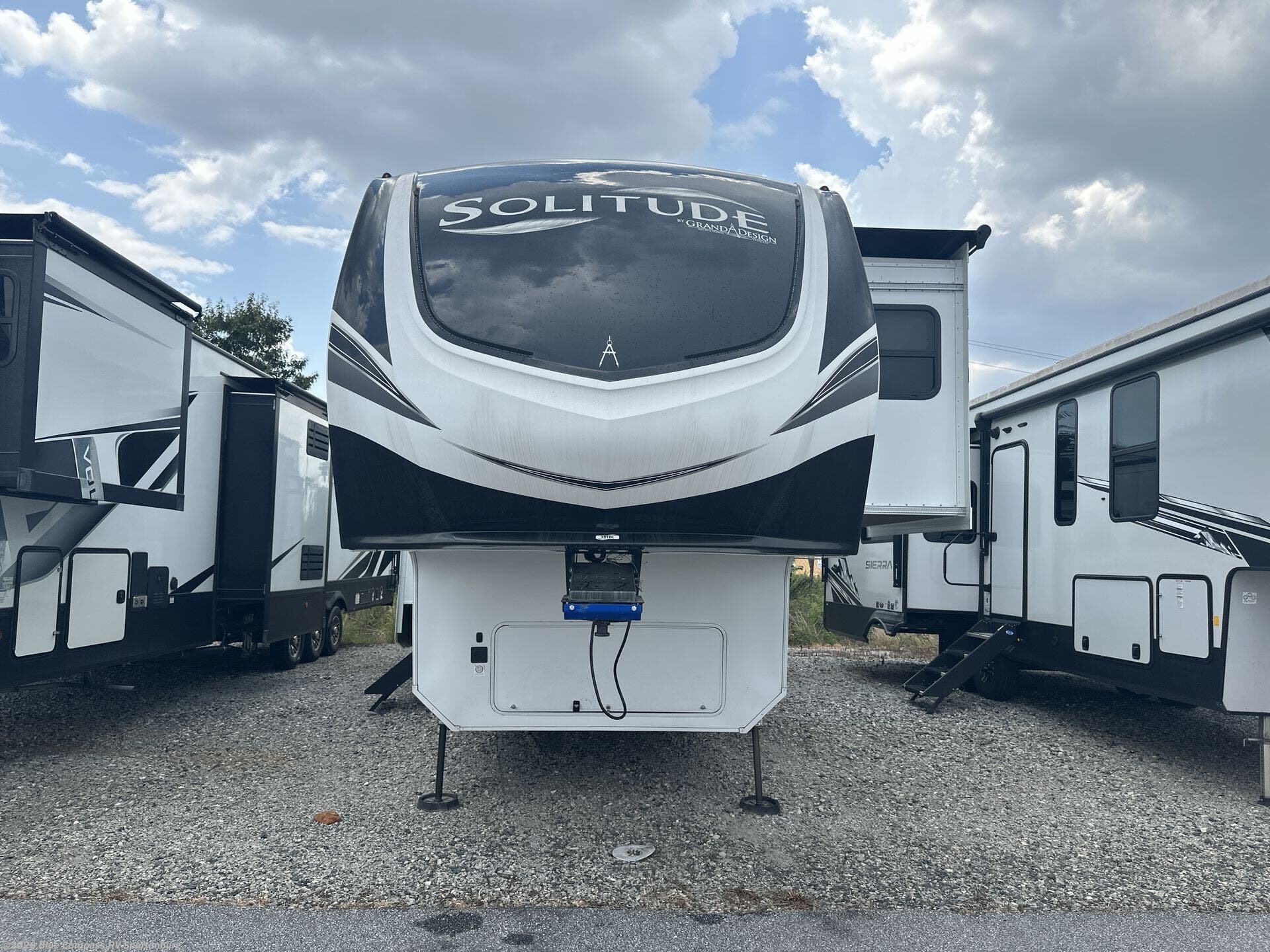 2023 Solitude 391DL R by Grand Design from Blue Compass RV Spartanburg in Duncan, South Carolina