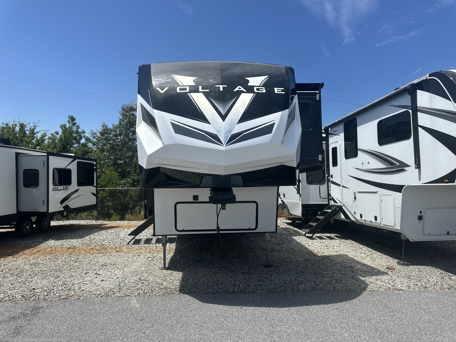 2022 Voltage 4015 by Dutchmen from Blue Compass RV Spartanburg in Duncan, South Carolina