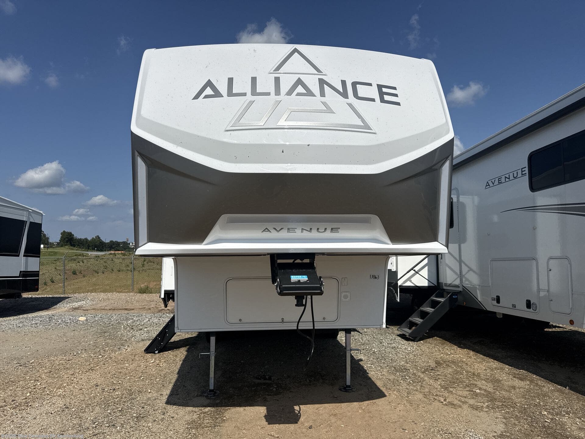 2027 Avenue All-Access 25RL by Alliance RV from Blue Compass RV Spartanburg in Duncan, South Carolina