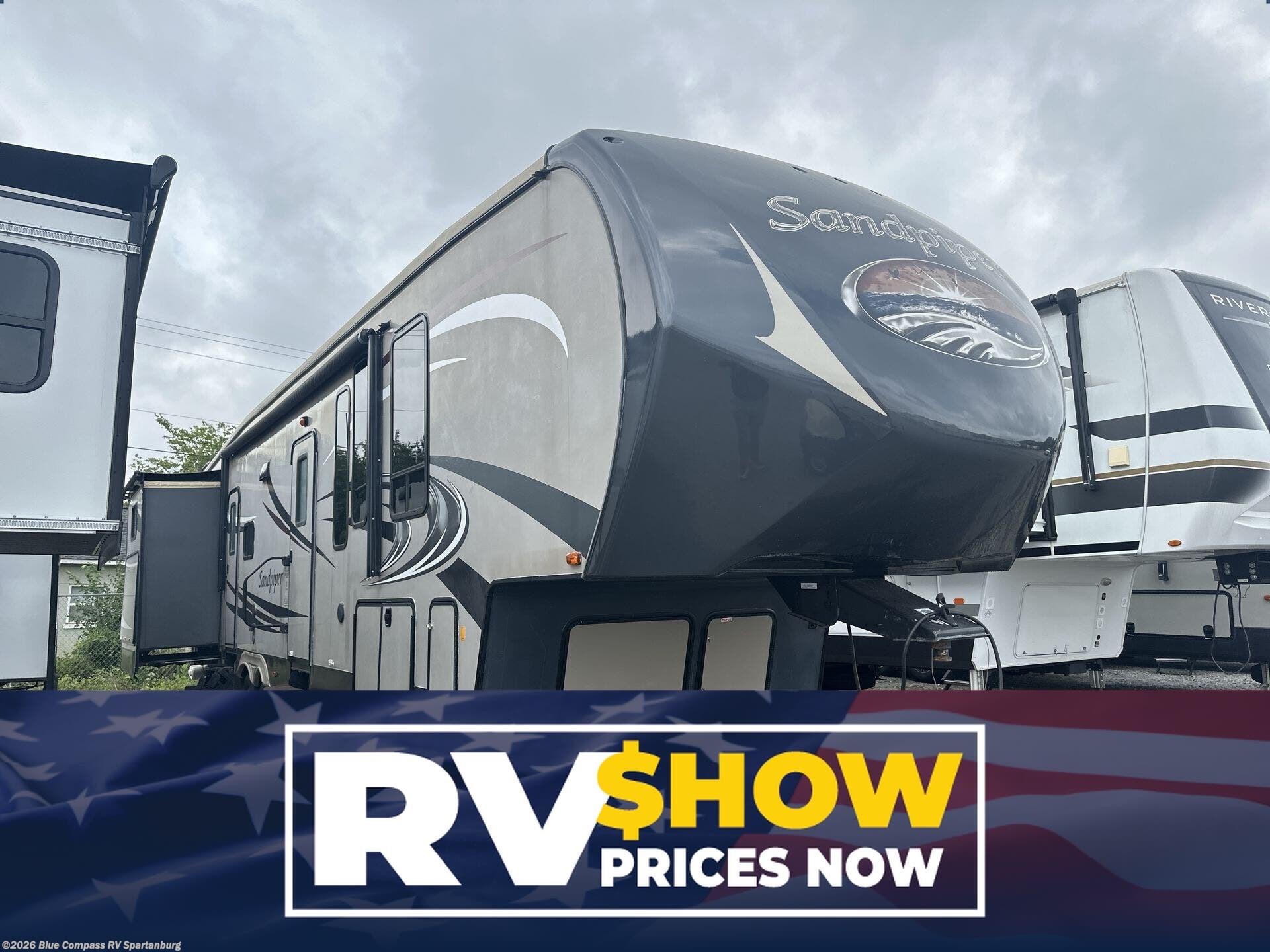 2015 Forest River Sandpiper 365SAQB - Used Fifth Wheel For Sale by Blue Compass RV Spartanburg in Duncan, South Carolina features Slideout