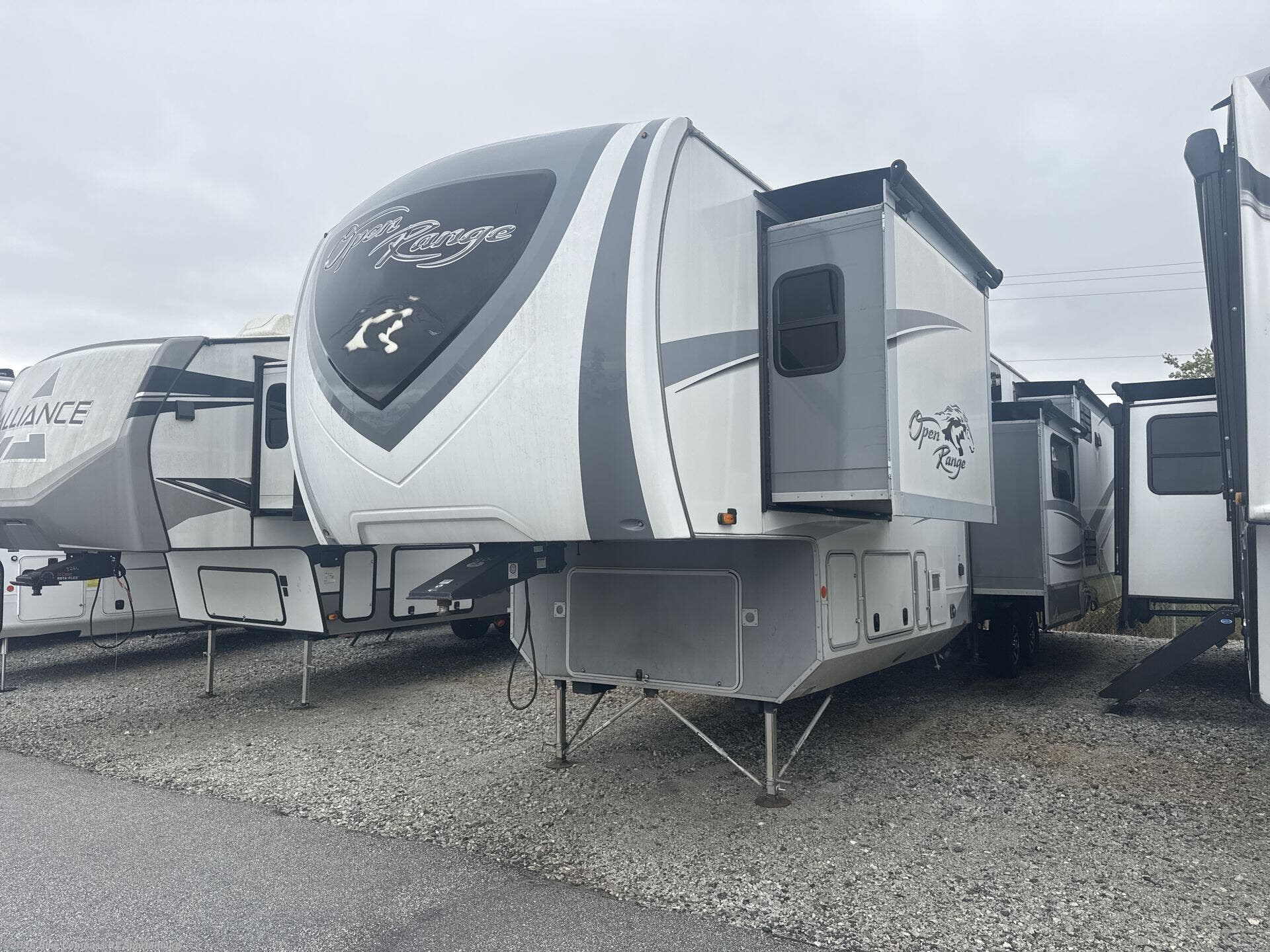 Used 2020 Highland Ridge Open Range 371MBH available in Duncan, South Carolina