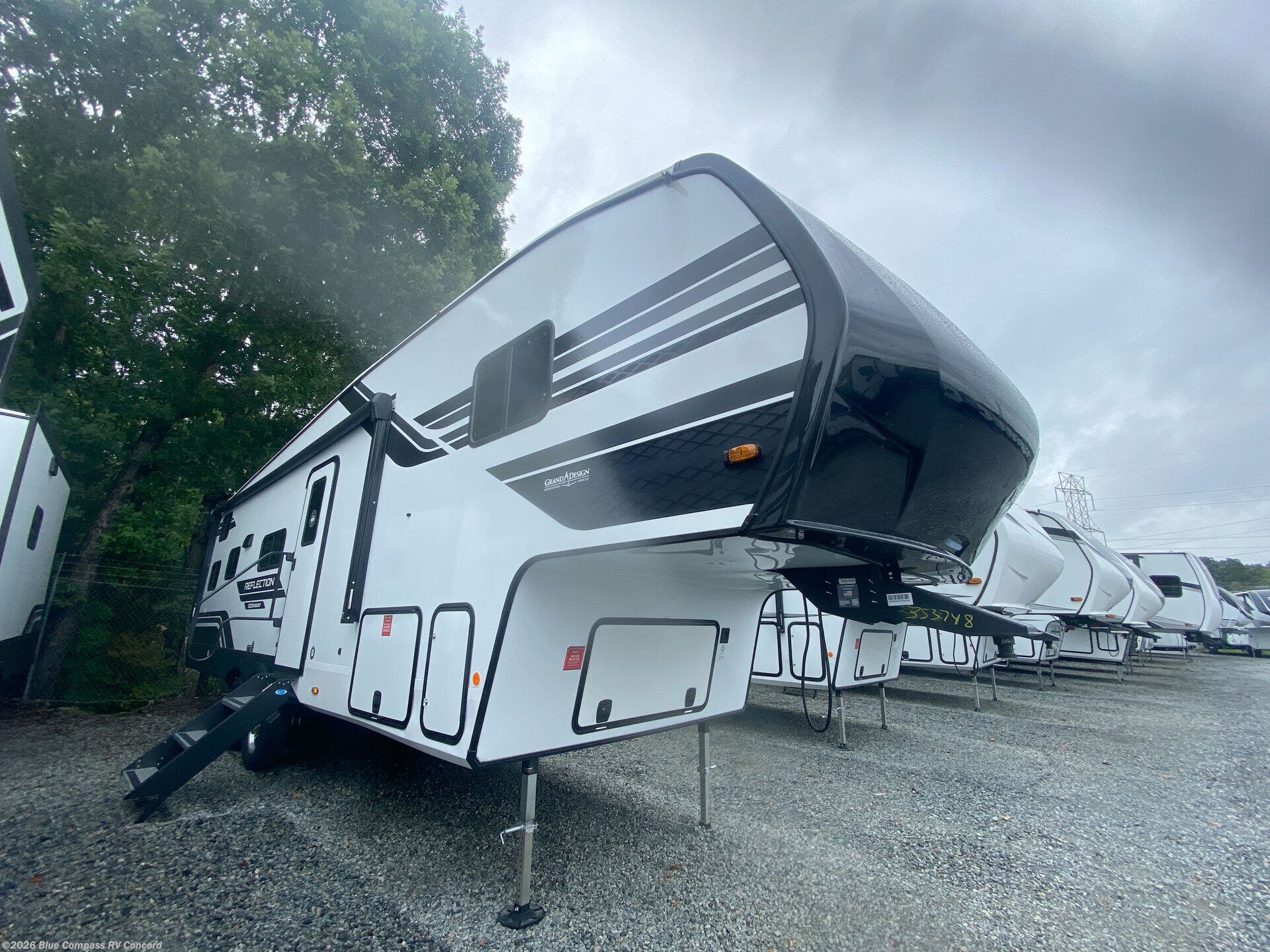 2026 Reflection 100 Series 27BH by Grand Design from Blue Compass RV Concord in Concord, North Carolina