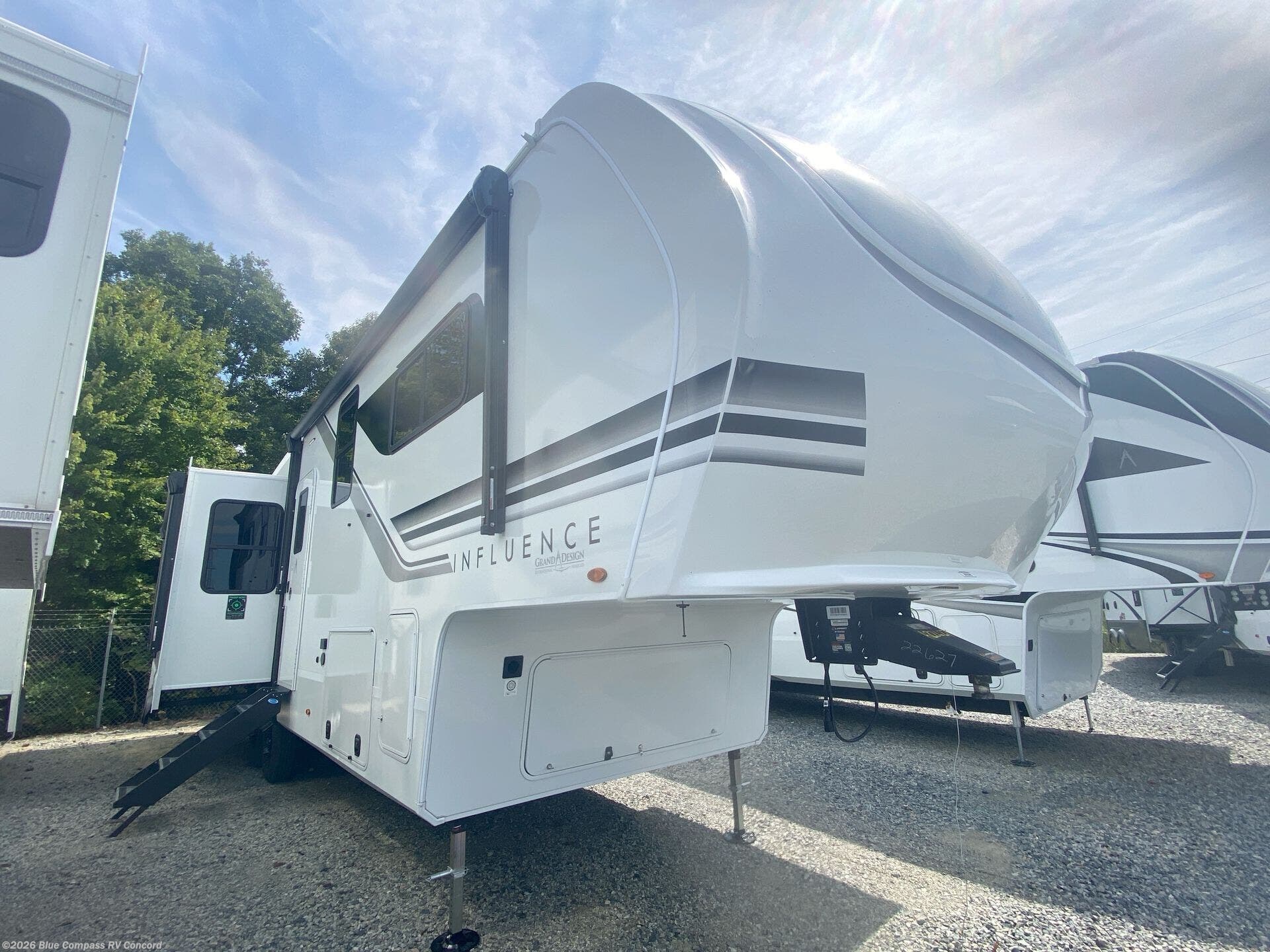 2026 Influence 3003RL by Grand Design from Blue Compass RV Concord in Concord, North Carolina