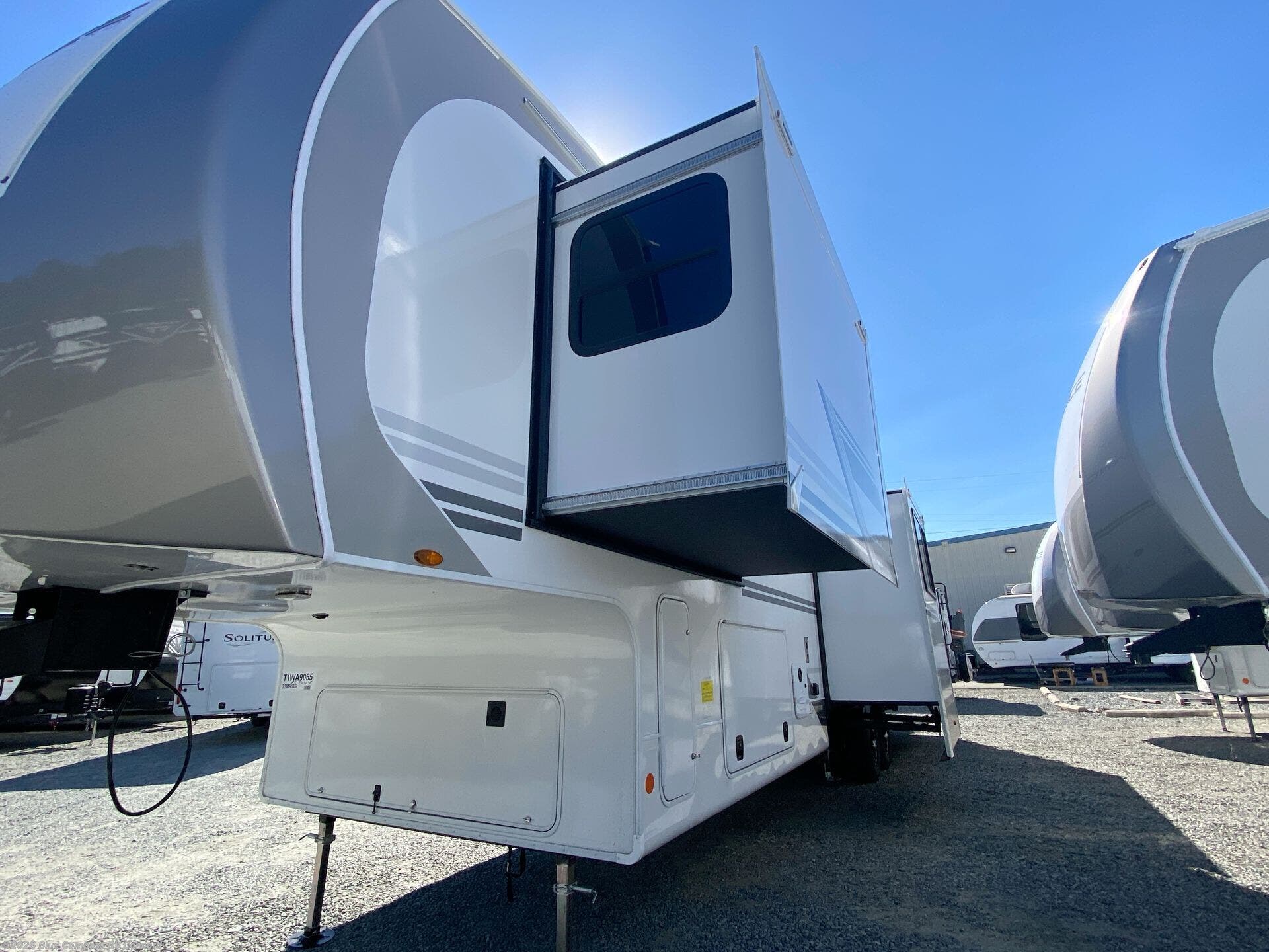 New 2026 Heartland Sundance 35MRBS available in Concord, North Carolina