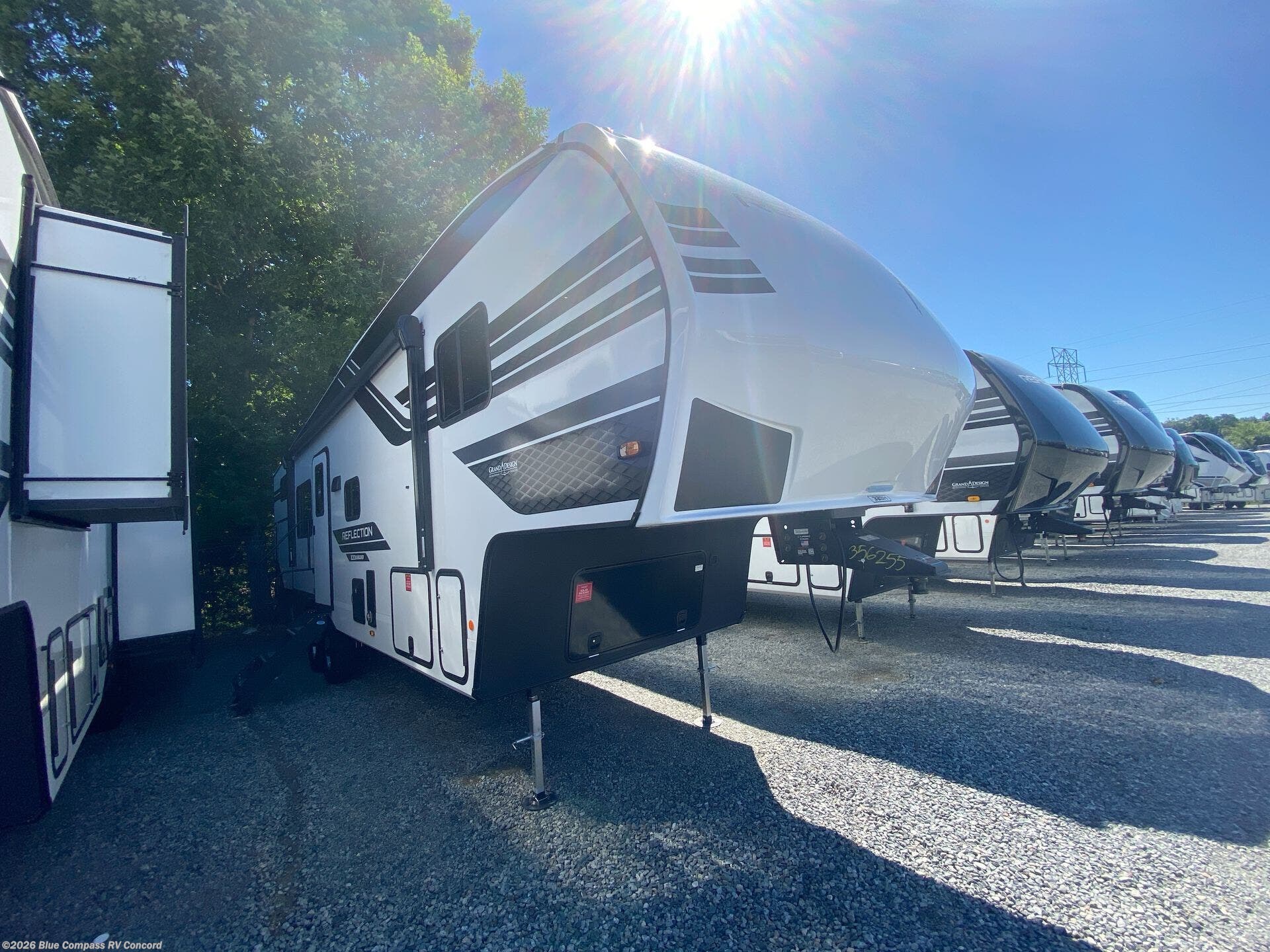 2026 Reflection 100 Series 32BH by Grand Design from Blue Compass RV Concord in Concord, North Carolina