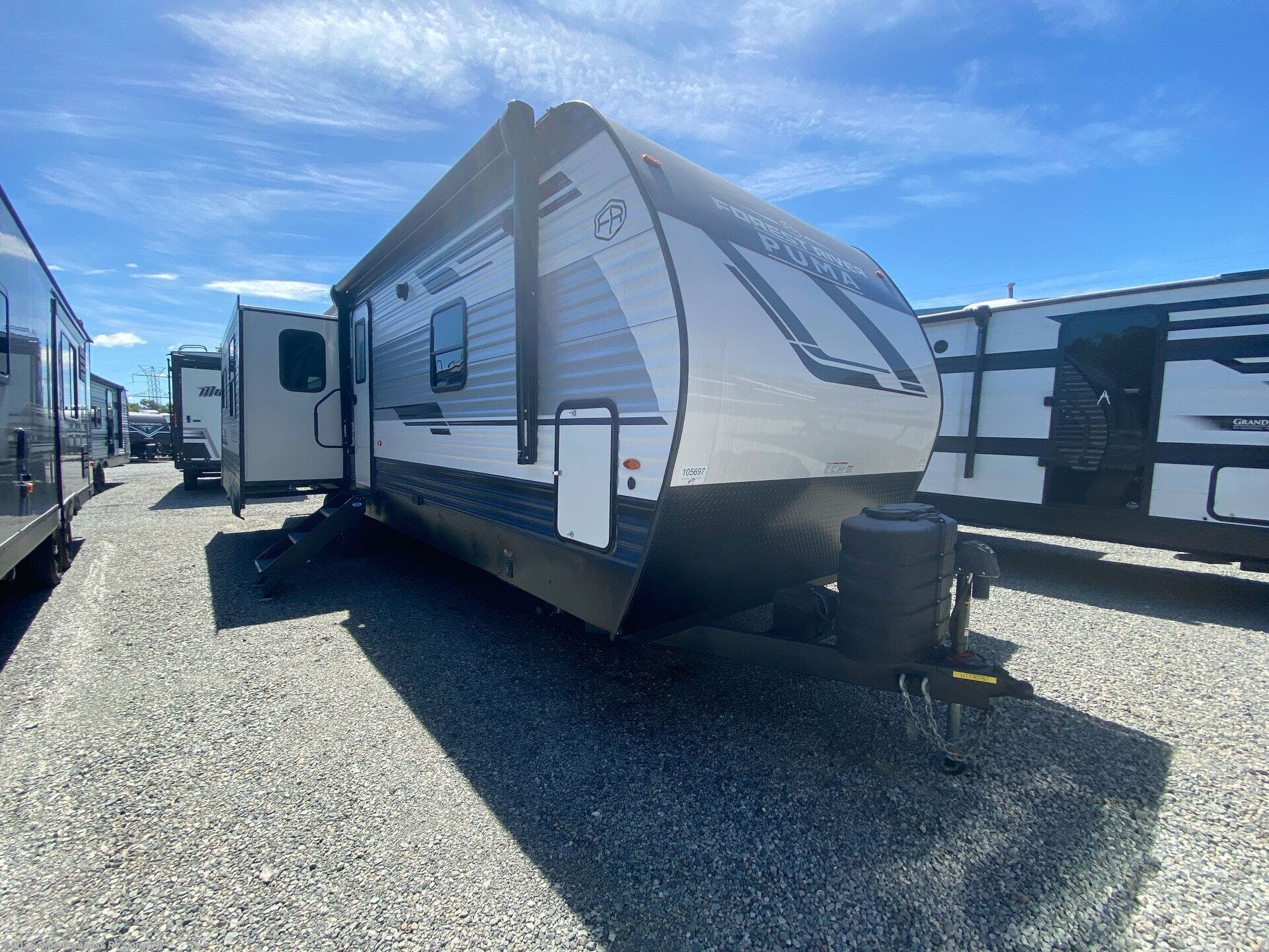 2025 Puma 31RLQS by Palomino from Blue Compass RV Concord in Concord, North Carolina