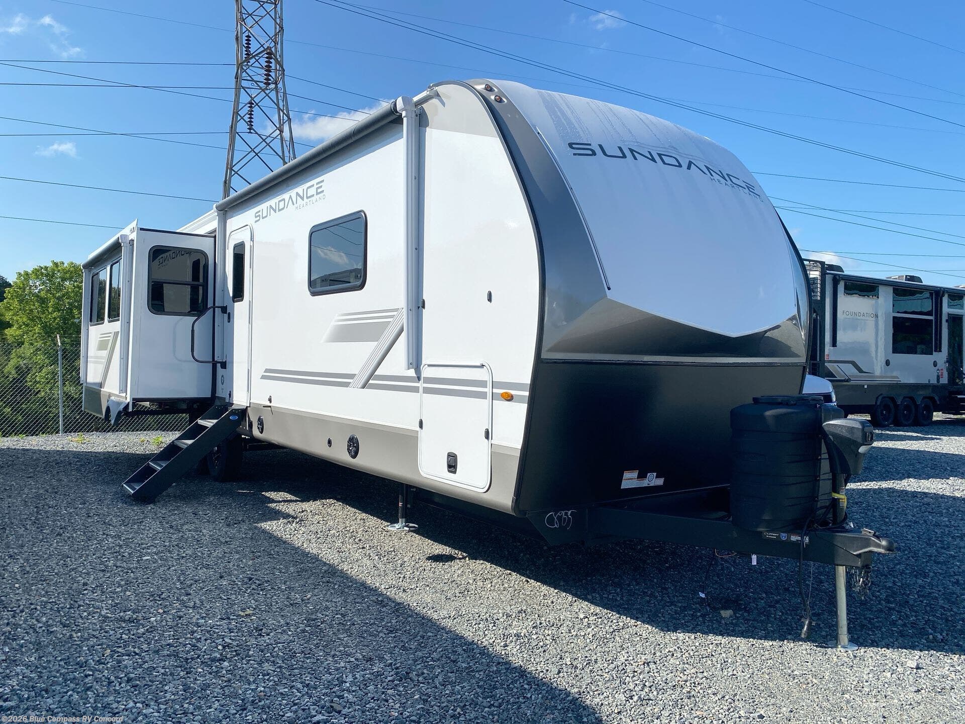 2027 Sundance Ultra-Lite 29RLBS by Heartland from Blue Compass RV Concord in Concord, North Carolina