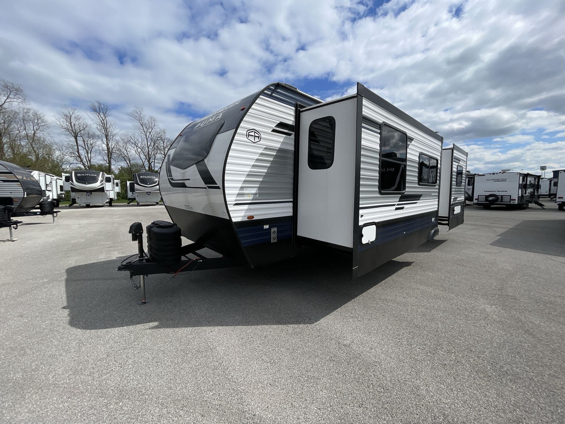 Used 2025 Palomino Puma 26FKDS available in Concord, North Carolina