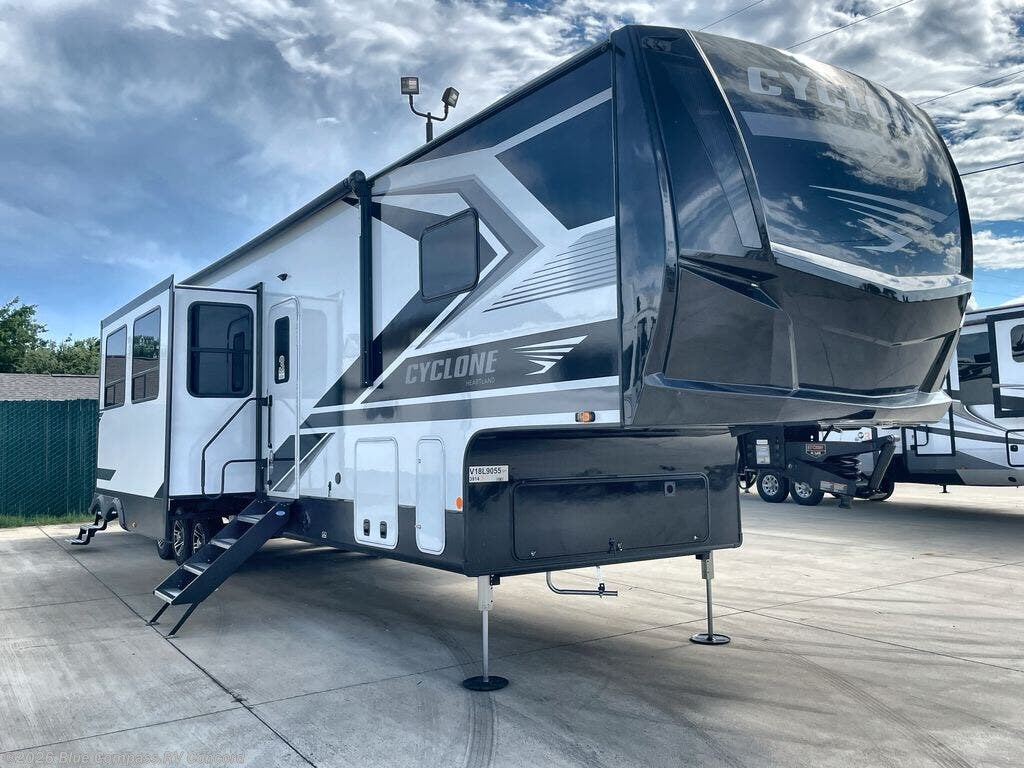 2027 Heartland Cyclone 3914 - New Toy Hauler For Sale by Blue Compass RV Concord in Concord, North Carolina