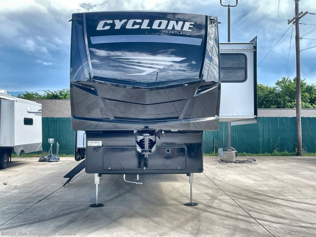 2027 Cyclone 3914 by Heartland from Blue Compass RV Concord in Concord, North Carolina