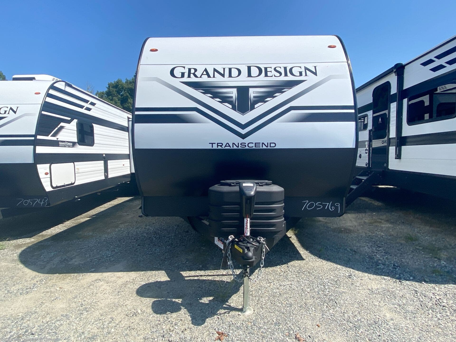 New 2027 Grand Design Transcend 325BHT available in Concord, North Carolina