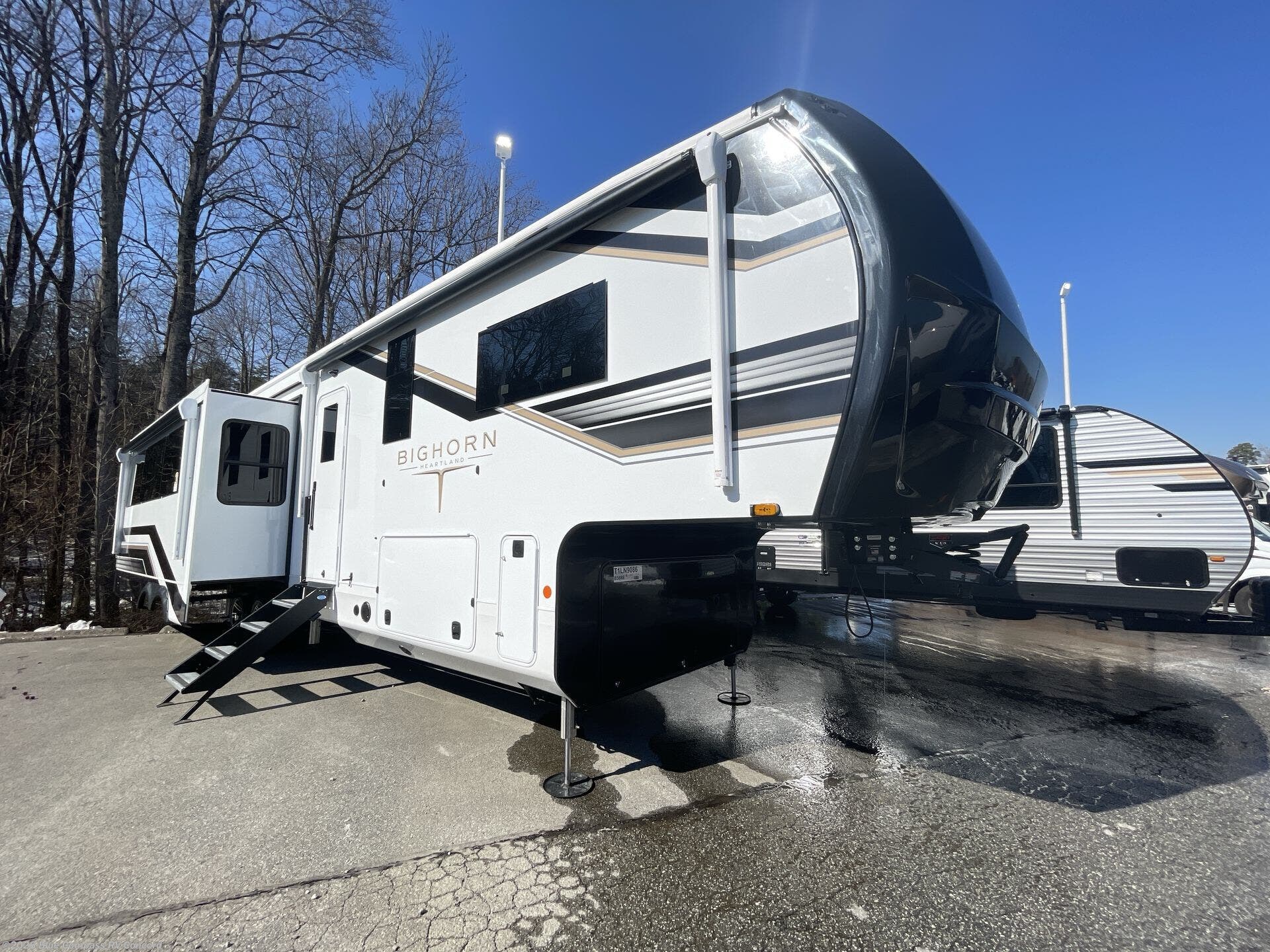 New 2026 Heartland Bighorn 38RE available in Concord, North Carolina