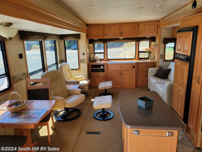 Used 2008 Carriage Cameo 37RE3 available in Yelm, Washington