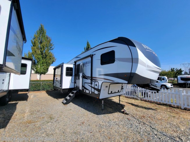 New 2022 Forest River Rockwood Ultra Lite 2883WS available in Puyallup, Washington