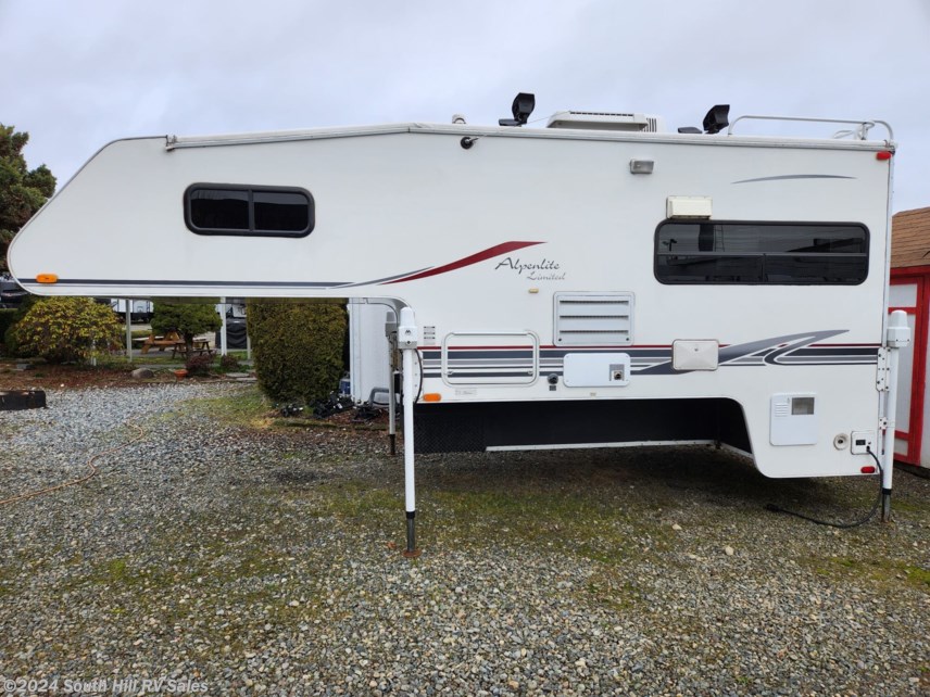 Used 2005 Western RV Alpenlite 1150 available in Puyallup, Washington