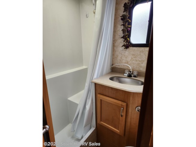 2005 Western RV Alpenlite 1150 - Used Truck Camper For Sale by South Hill RV Sales in Puyallup, Washington