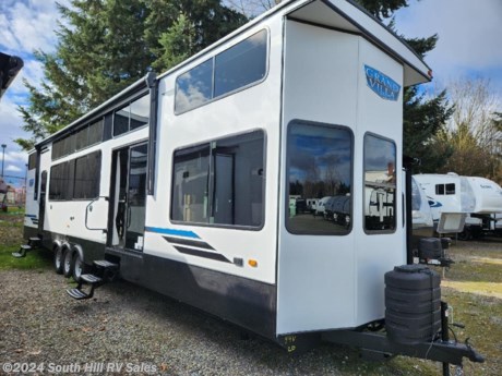 &lt;p&gt;The NEW 44 View is here! two bathrooms, lofts and every bell and whistle! come see why the Grand Villa is the #1 selling destination trailer on the road today!&amp;nbsp;&lt;/p&gt;