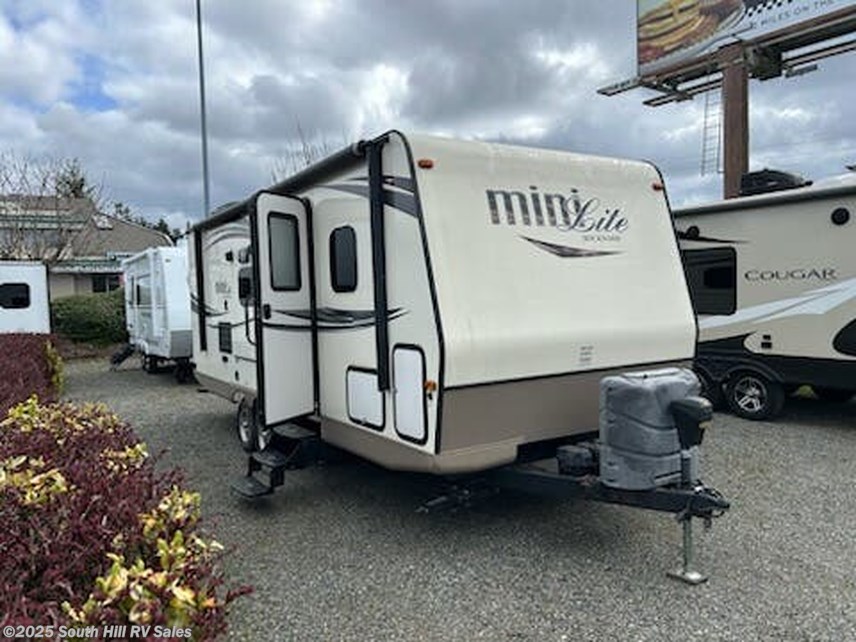 Used 2015 Forest River Rockwood Mini Lite 2504S available in Yelm, Washington