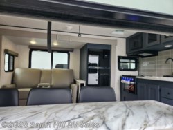 New 2025 Coachmen Apex Ultra-Lite 242BARV available in Yelm, Washington