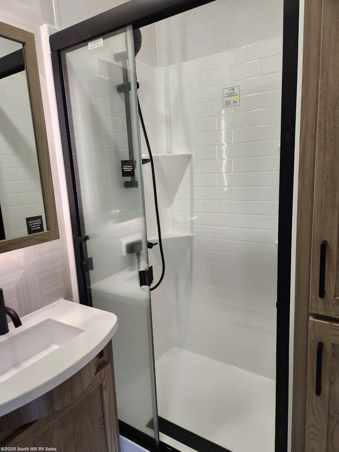 New 2026 Forest River Rockwood Signature 290SFK available in Puyallup, Washington